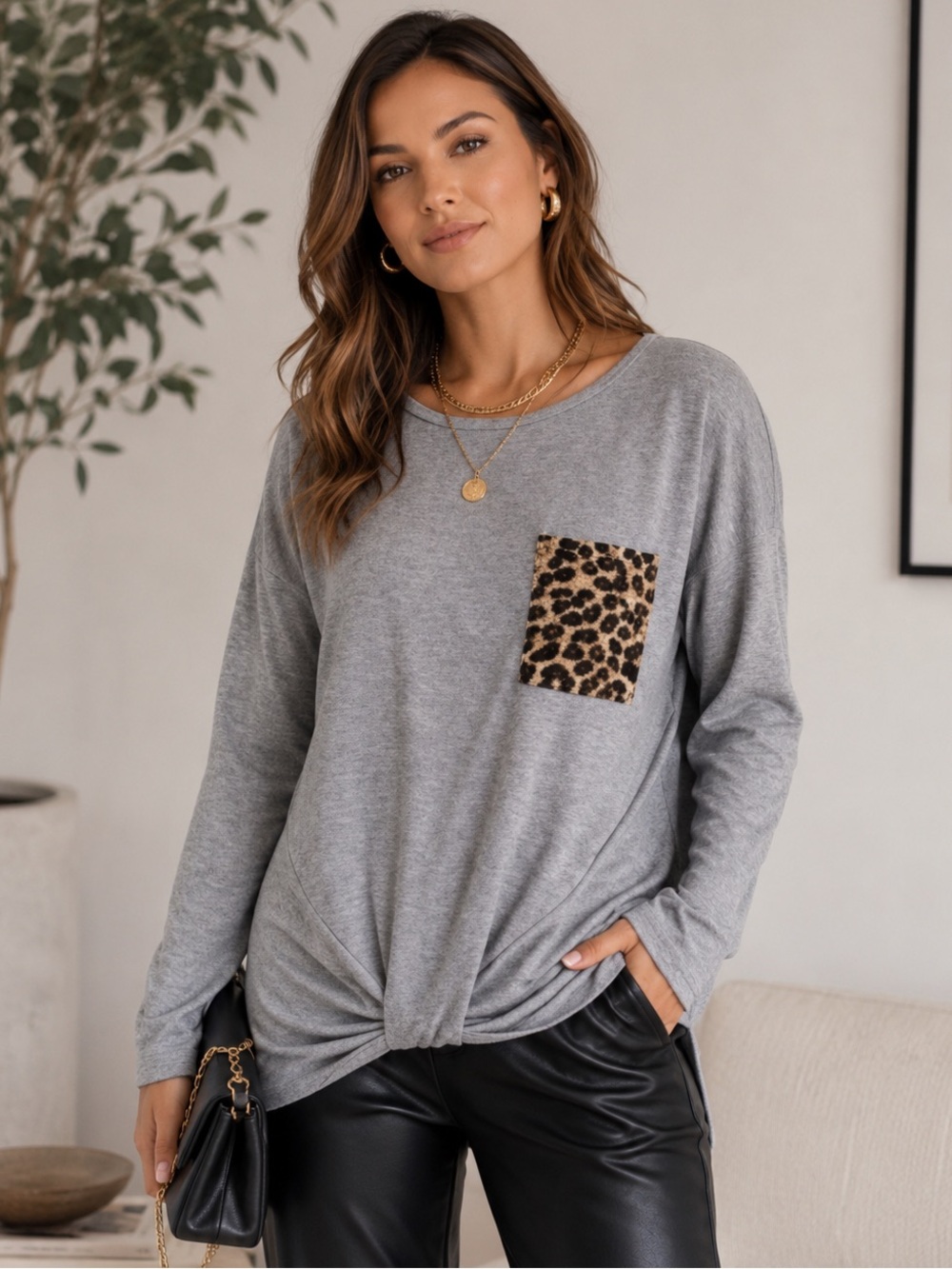 Cnokzol Women’s Size XL Grey Twist-Hem Long Sleeve Tee with Leopard Pocket - Picture 1 of 5
